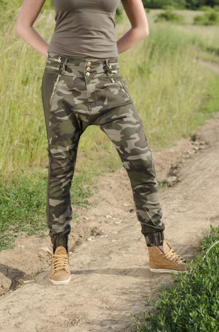 O&T Garment denim pantaloni da donna a vita bassa, woodland