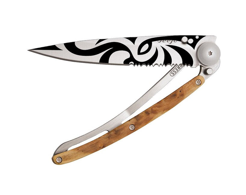 Deejo Coltello Seghettatura ginepro Tribale