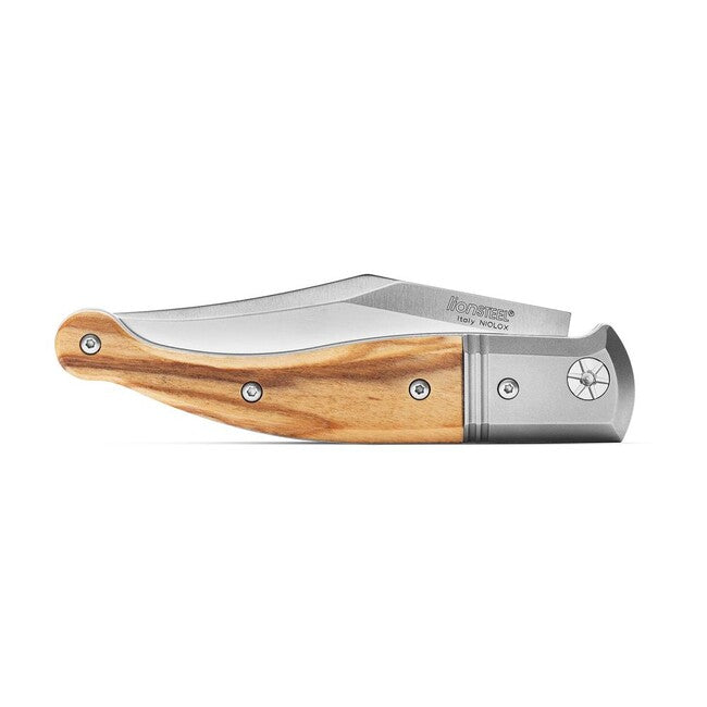 Lionsteel Gitano é un nuovo coltello da tasca tradizionale con lama in acciaio Niolox GITANO GT01 UL
