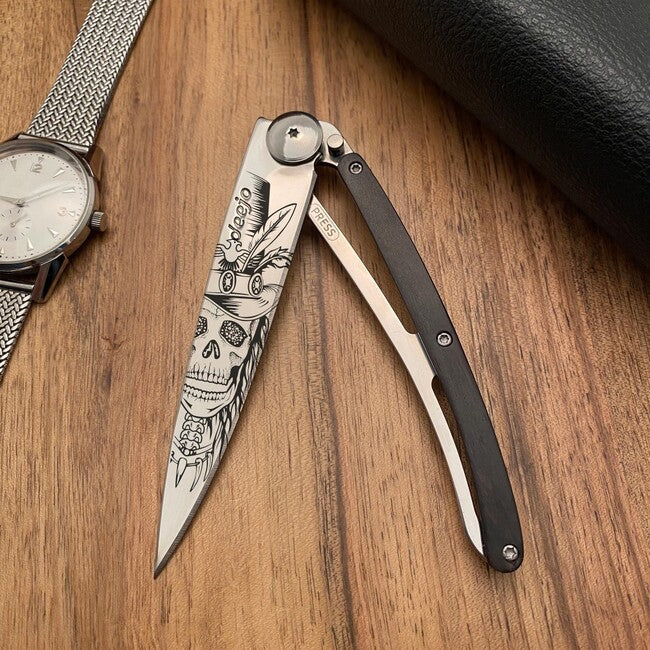Deejo Tattoo coltello di chiusura Specchio in legno d'ebano Dandy Skull