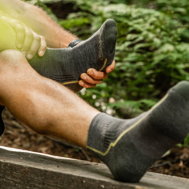 Darn Tough Hiker 1/4 Midweight Cushion Hiking Socks, Taupe