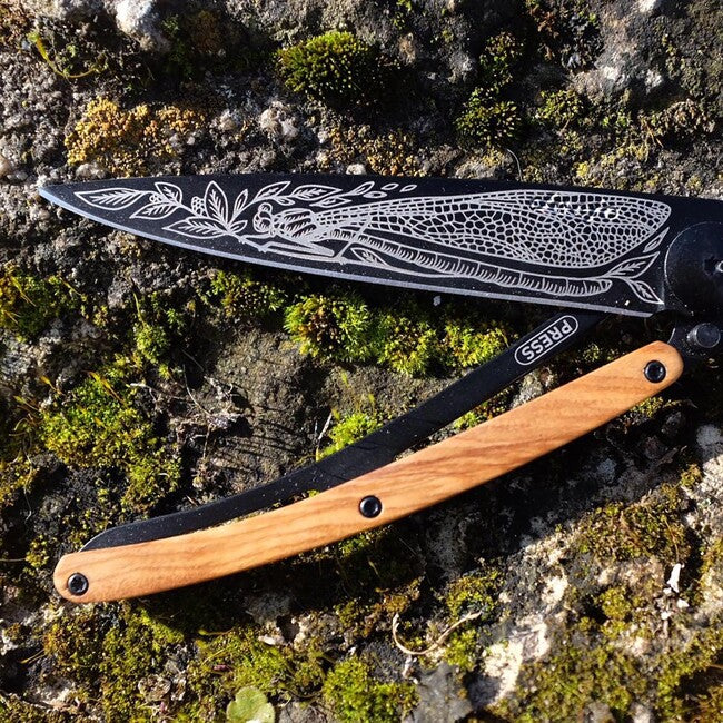 Deejo Tattoo Coltello di chiusura Legno di ulivo nero Libellula