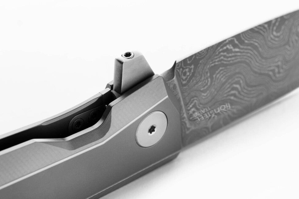 Lionsteel Myto MT01D coltello tascabile di lusso con manico in titanio massiccio, grigio