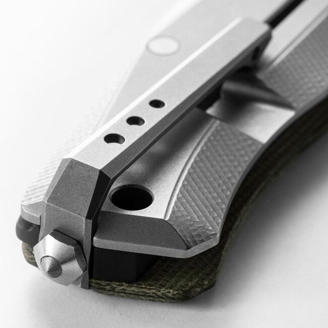 Lionsteel Myto é un coltello hi-tech per la chiusura dell'EDC con lama in acciaio M390 MYTO MT01 CVG.