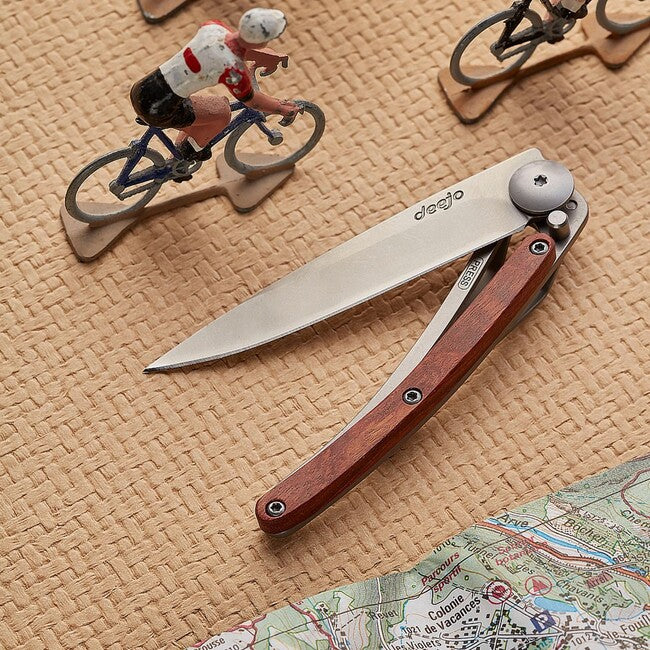Deejo Coltello di chiusura in legno di corallo
