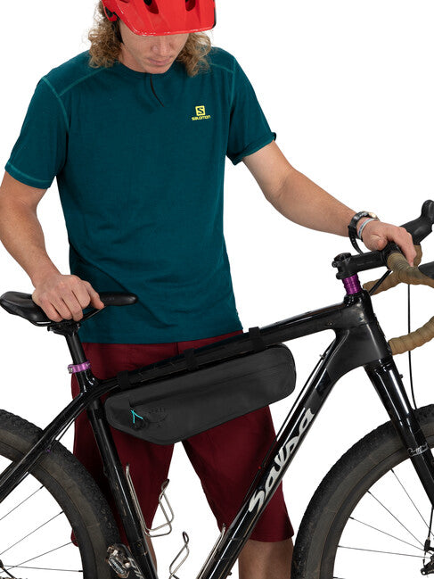 OSPREY ESCAPIST FRAME BAG θήκη πλαισίου ποδηλάτου SMALL, μαύρο