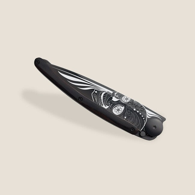 Deejo Latino Skull chiusura coltello nero tatuaggio biker legno ebano
