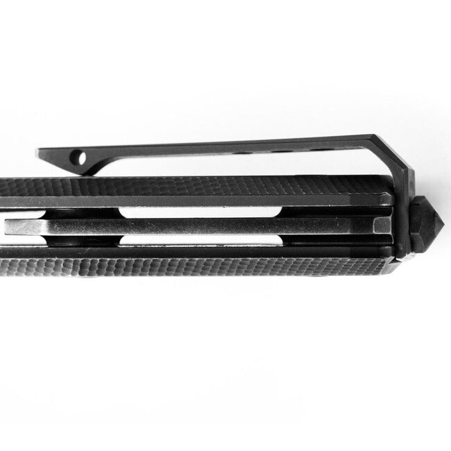 Lionsteel Myto é un coltello hi-tech EDC con lama in acciaio M390 e clip da cintura MYTO MT01B BW.