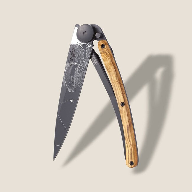 Deejo Tattoo coltello da chiusura in legno d'ulivo nero Trota