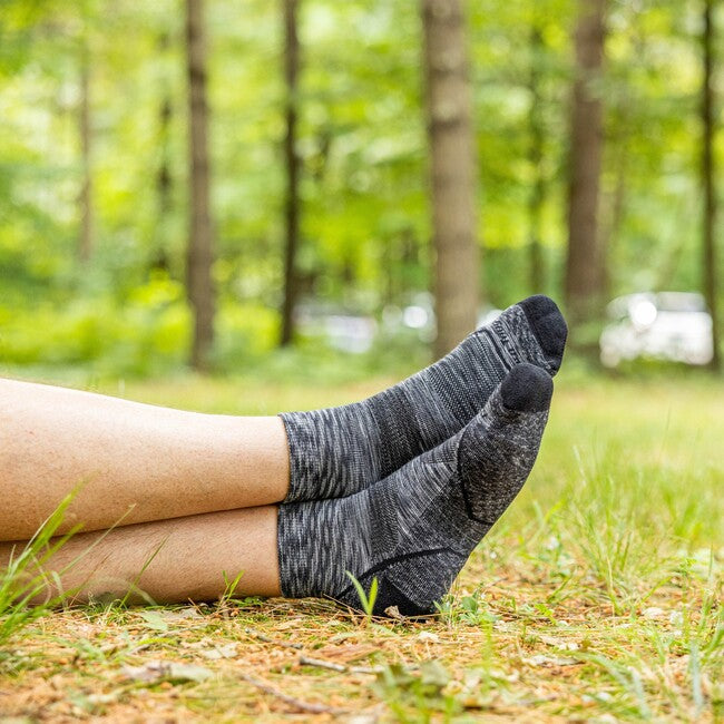 Darn Tough Light Hiker 1/4 calzini leggero con cuscino, space gray
