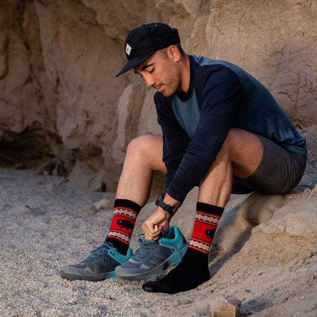 Darn Tough VanGrizzle calzini boot medio leggero con cuscino, neri