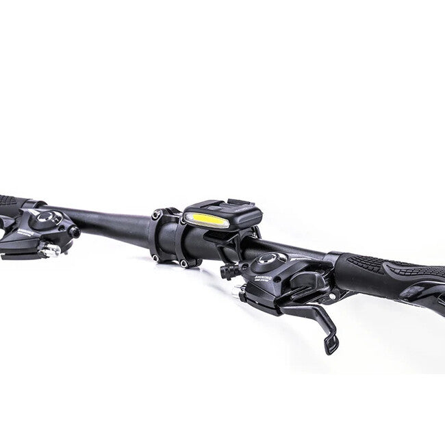NexTorch UT10 torcia manuale multifunzionale