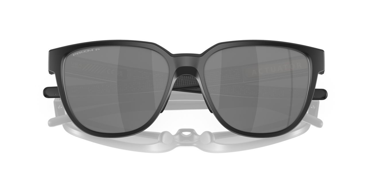 Oakley Actuator occhiali da sole con telaio Matte Black e con le diapositive Prizm Black Polar 57
