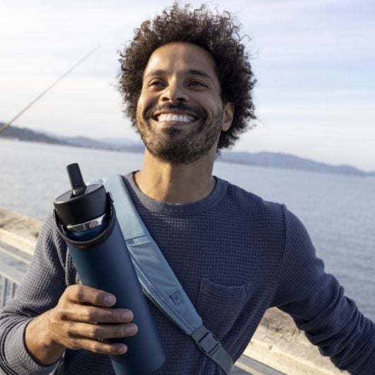 Hydro Flask Wide Mouth Thermos Bottle with Straw Cap 24 OZ 710 ml, Cascade