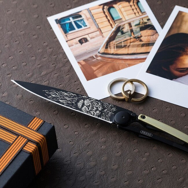 Deejo Coltello di chiusura ORO Tattoo Oro giallo 23 carati Leone
