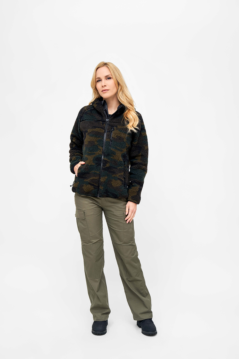 Brandit Teddyfleece dámska bunda s kapucňou, woodland