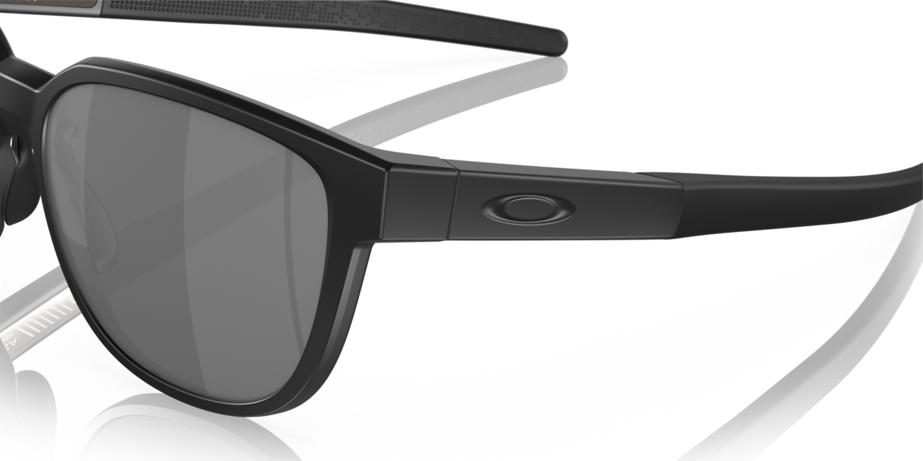 Oakley Actuator occhiali da sole con telaio Matte Black e con le diapositive Prizm Black Polar 57