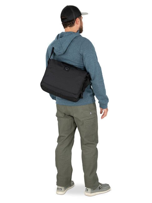 Osprey Aoede Messenger 7, nero