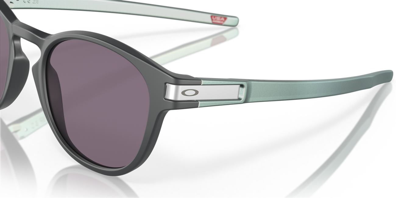 Oakley LATCH Sunglasses, Matte Carbon Frame, Prizm Grey Lenses, 53