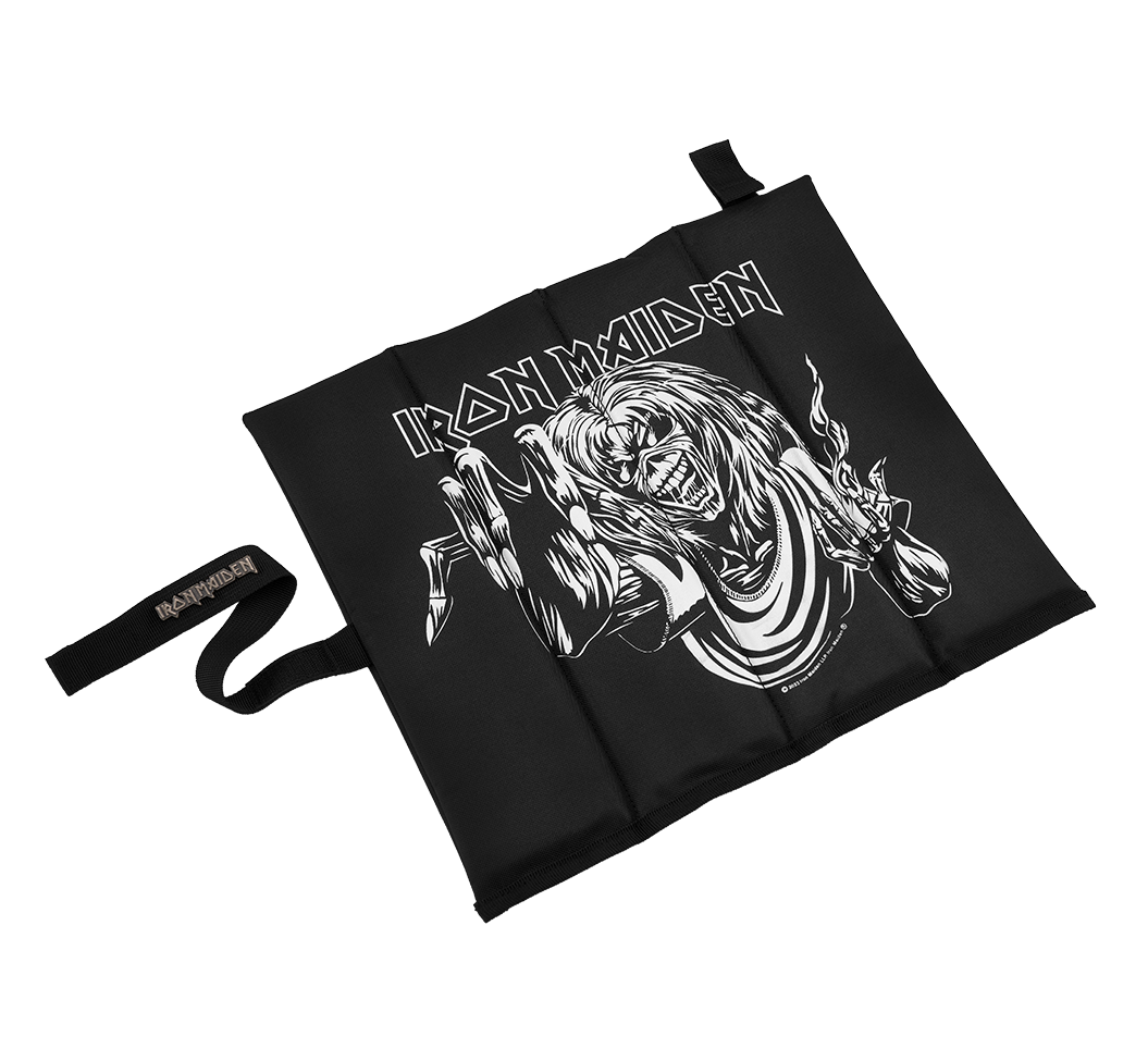 Brandit Iron Maiden Eddy Glow skladací sedák, čierna