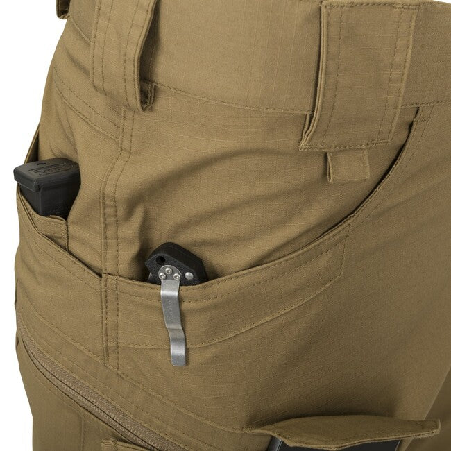Helikon-Tex Pantaloni corti tattici UTS da 8,5 - Ripstop di policotone, verdi adattivo