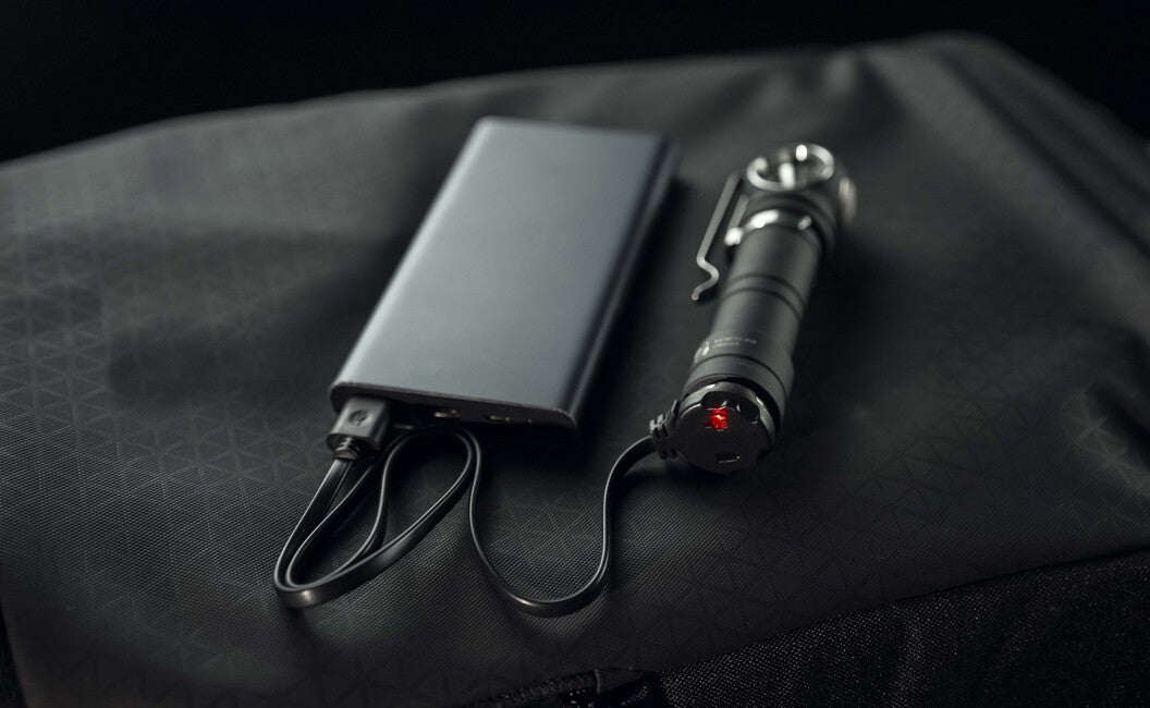 ArmyTek Wizard C2 Pro Max LR Φακός LED Τσέπης με Κλιπ Ζώνης, με Θήκη, Τροφοδοσία από Μπαταρία, 4150 lm, White