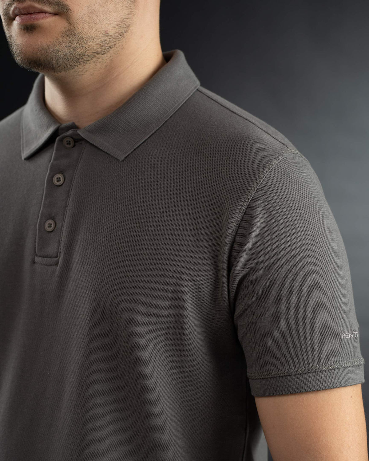 Pentagon Aniketos polo, nera