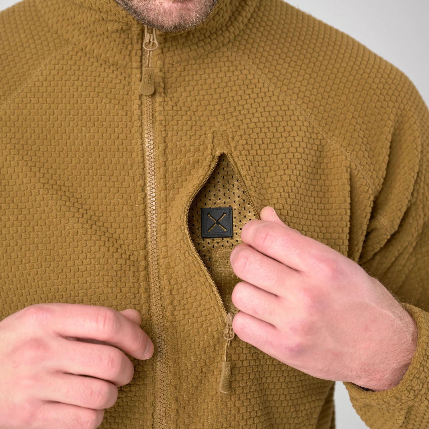 Helikon-Tex Alpha Tactical flisová bunda, čierna – detail 3