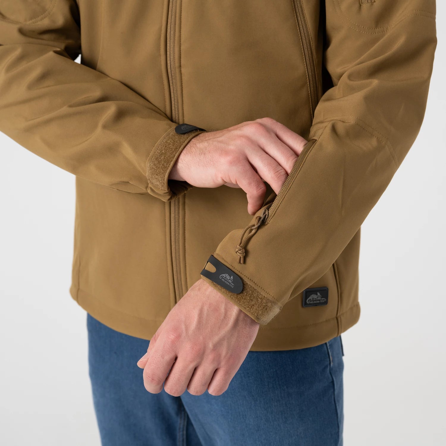 Helikon-Tex Gunfighter vode a vetruodolná bunda – detail 1