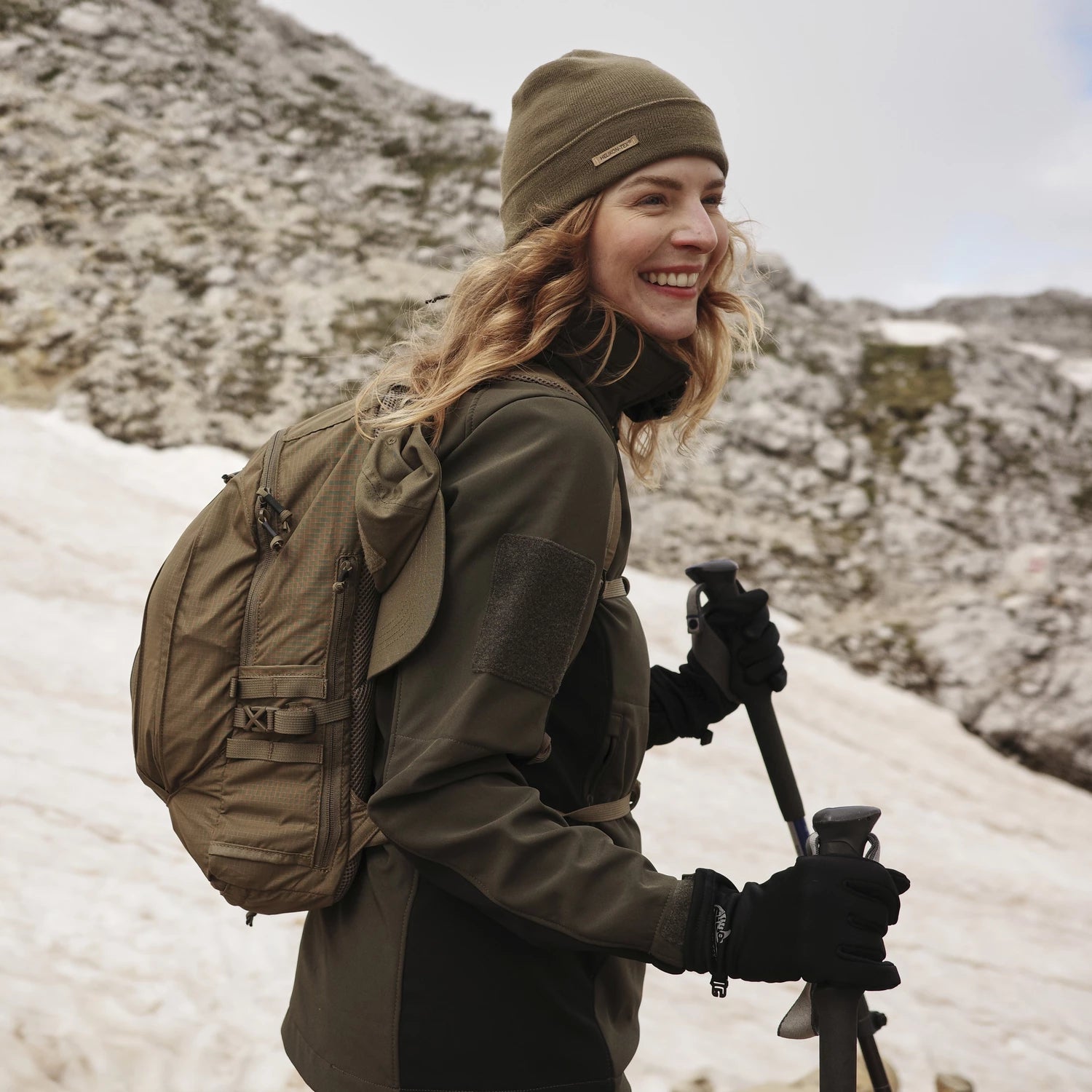 Helikon-Tex GUNFIGHTER bunda dámska, Navy Blue – v použití 3