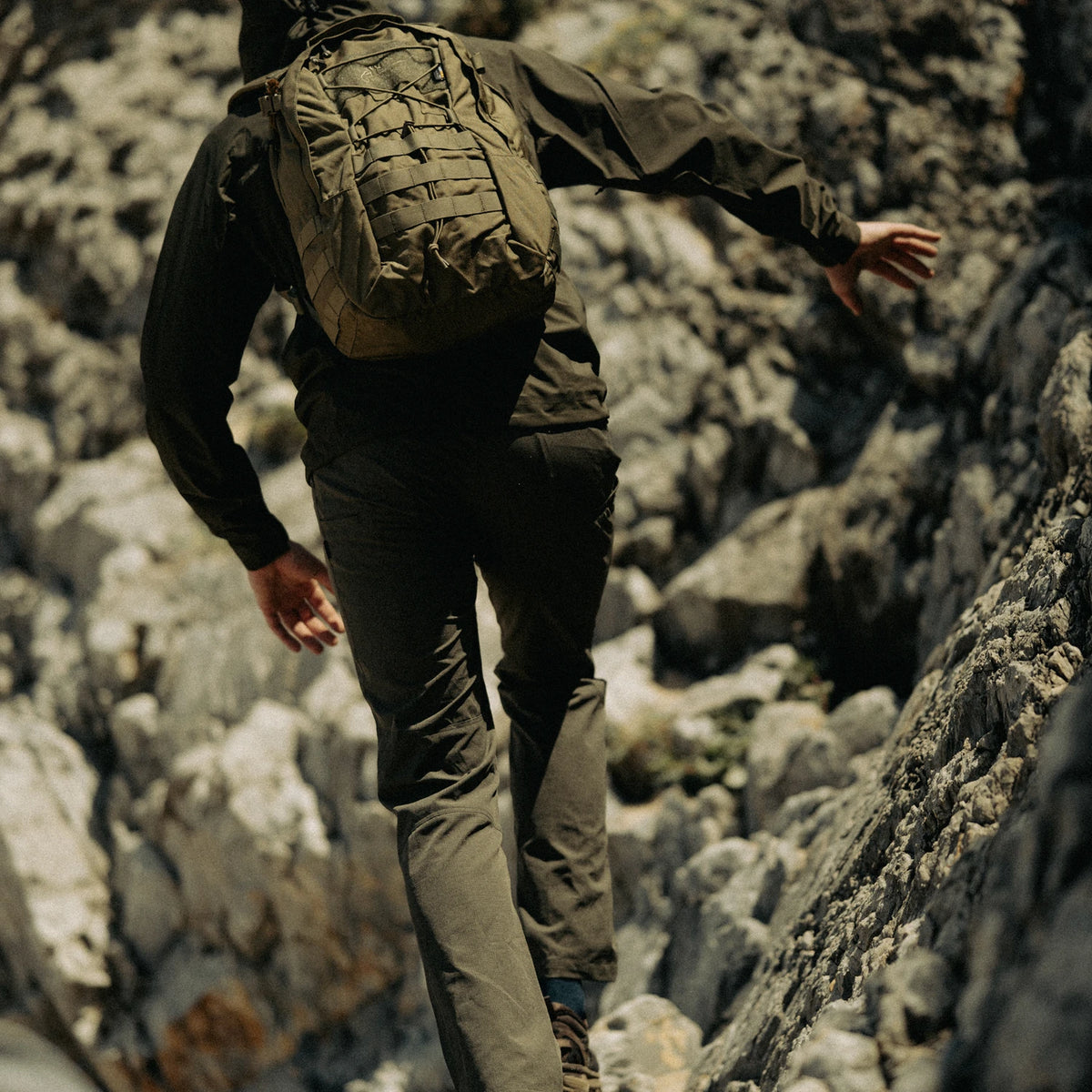 Helikon-Tex EDC batoh Cordura, Earth Brown / Clay – v použití 1