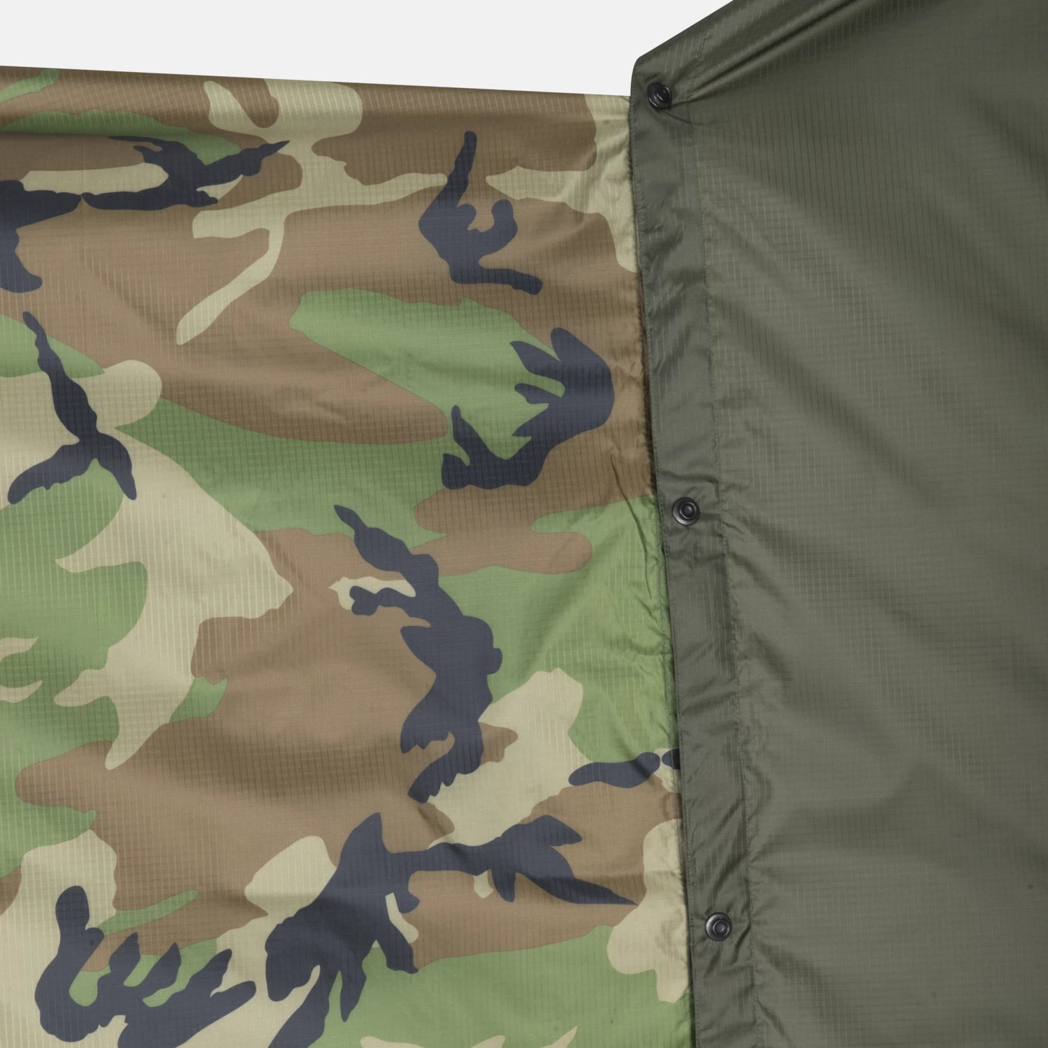Helikon-Tex U.S. Rip-Stop pončo US Woodland vzor – detail 6