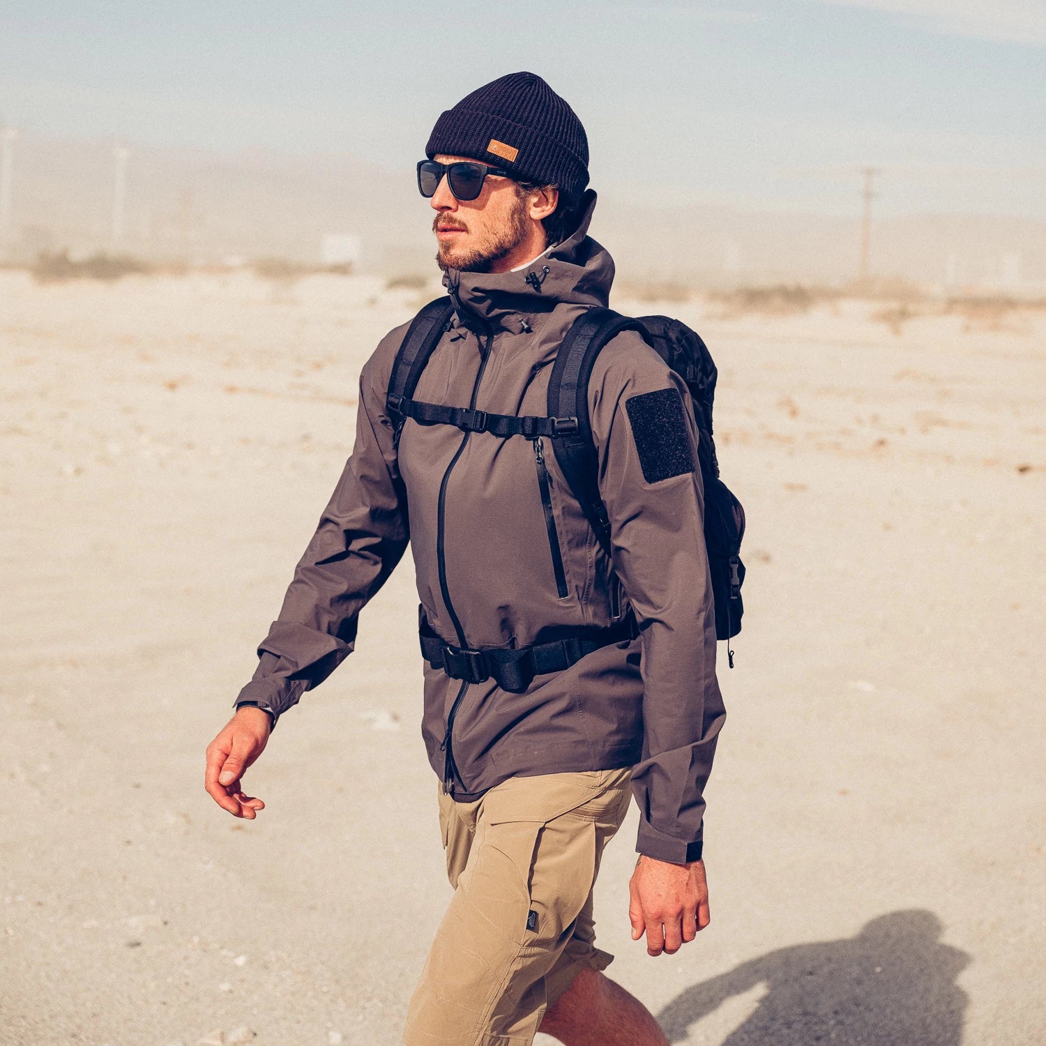 Helikon-Tex OTS 11" šortky VersaStretch taktické outdoorové Versa Stretch Lite, Shadow Grey – v použití 2