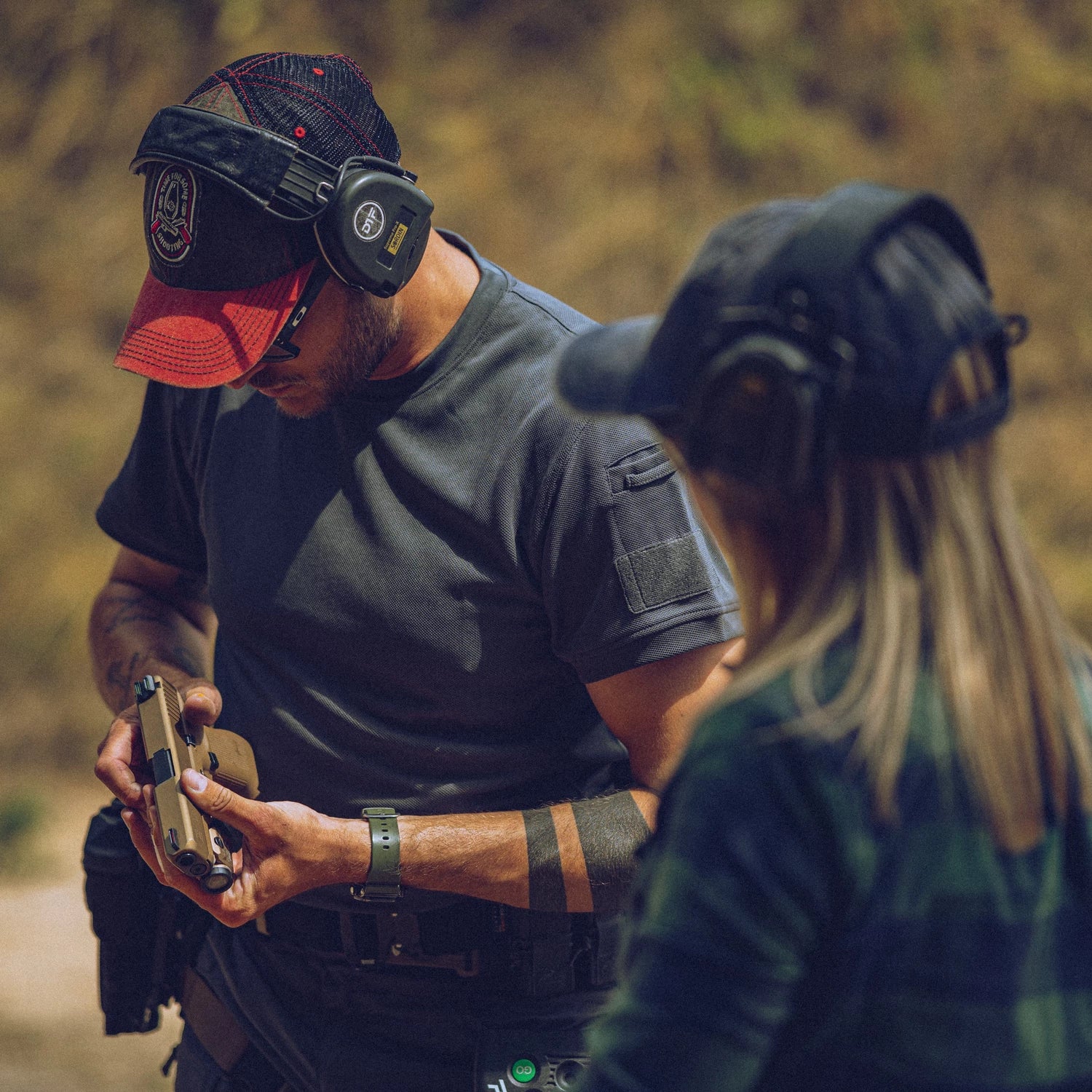 Helikon-Tex Tactical Top krátke tričko cool, čierne – v použití 1