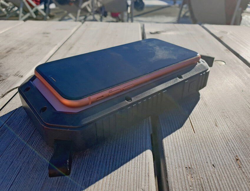BasicNature 20 20K powerbank con ricarica wireless qi e pannello solare