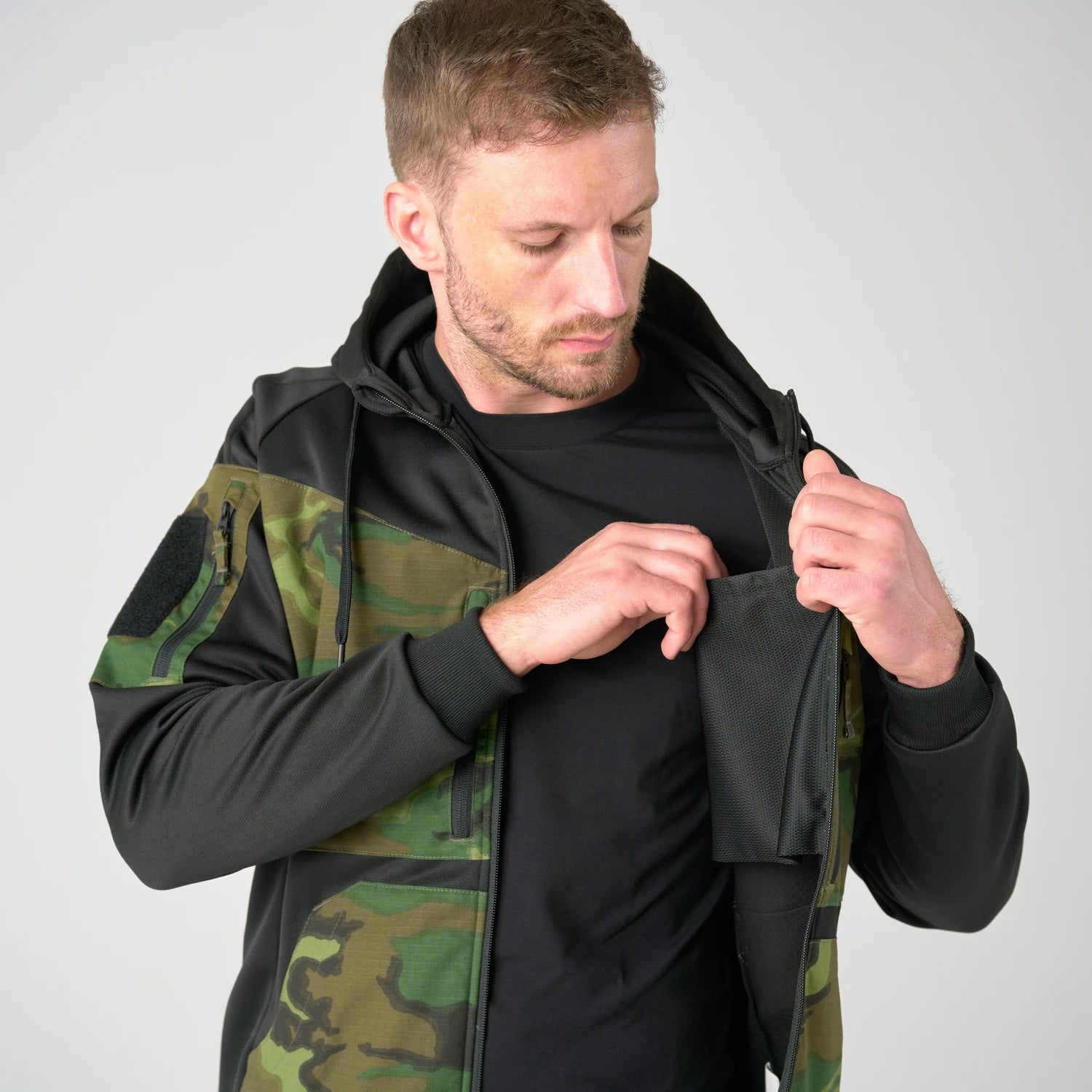 Helikon-Tex ROGUE HOODIE bunda, BLACK/US WOODLAND – detail 6