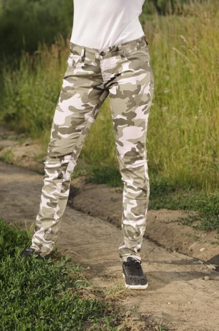 O&T Pantaloni da donna, verde chiaro mimetico