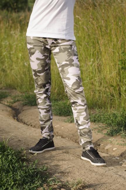 O&T Pantaloni da donna, verde chiaro mimetico