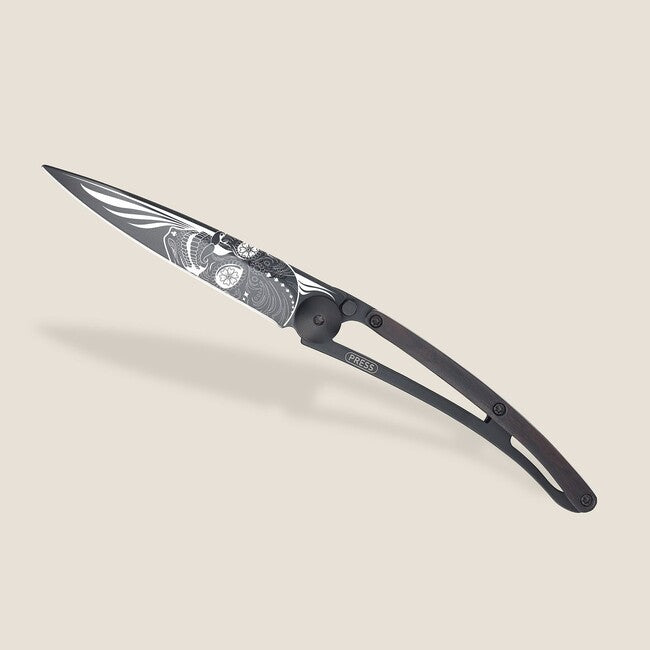 Deejo Latino Skull chiusura coltello nero tatuaggio biker legno ebano