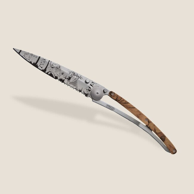 Deejo Coltello pieghevole tattoo serration, marrone mimetico giorno di caccia