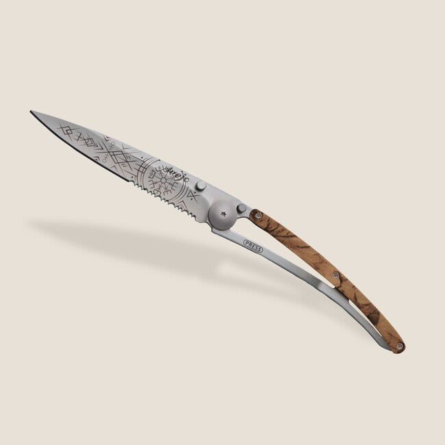 Deejo Tattoo Serration coltello di chiusura, marrone camo Viking Vegvisir
