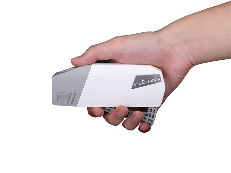 Fenix E-STAR torcia elettrica con dinamo