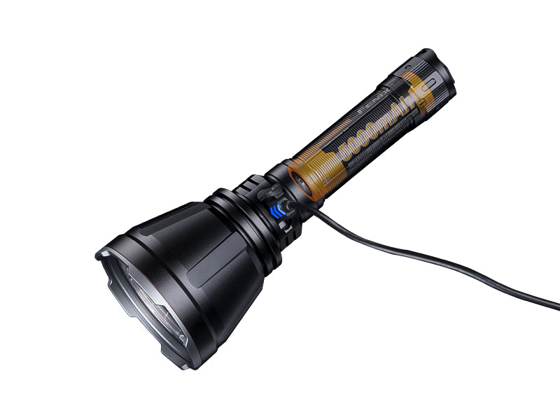Fenix HT18R lovska polnilna svetilka