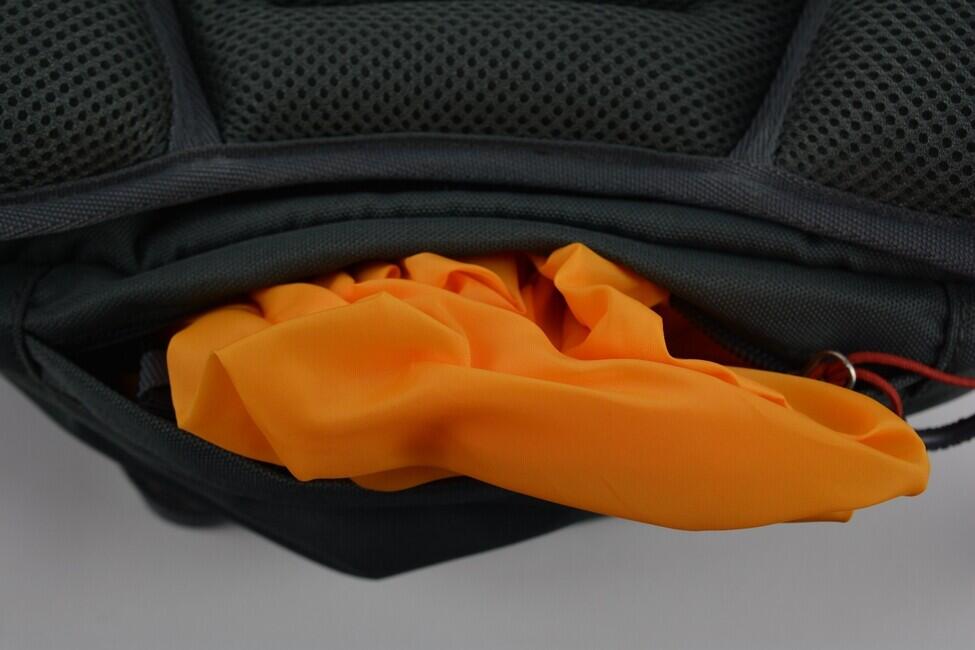 HUSKY Salmon 30L Backpack, Orange