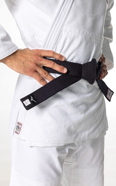 Mizuno Yusho III kimono, bianco