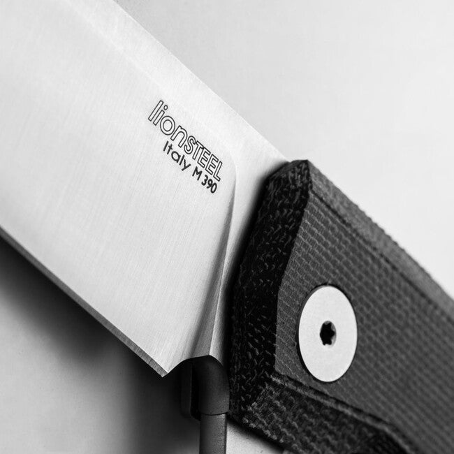 Lionsteel Myto é un coltello hi-tech per la chiusura dell'EDC con lama in acciaio M390 MYTO MT01 CVB.