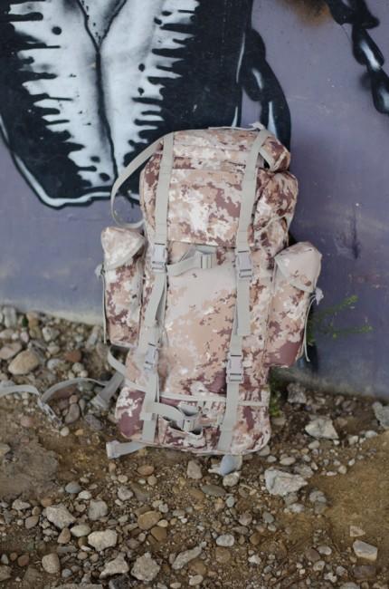 MFH BW zaino impermeabile, Vegetato desert 65L