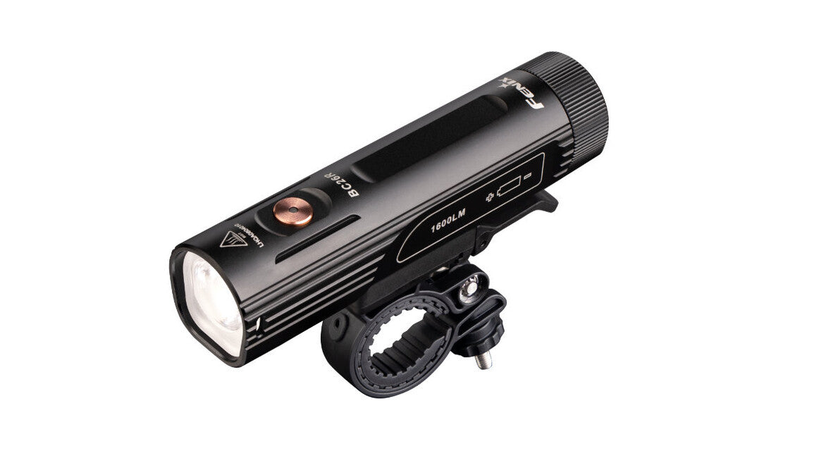 Fenix BC26R, luce ricaricabile per bicicletta