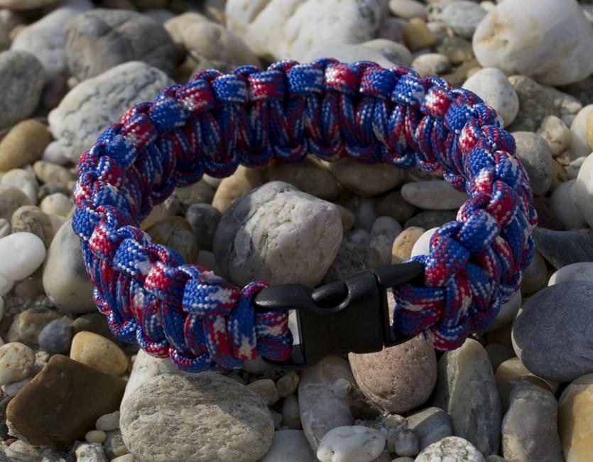 O&T braccialetto paracord, bianco-blu-rosso