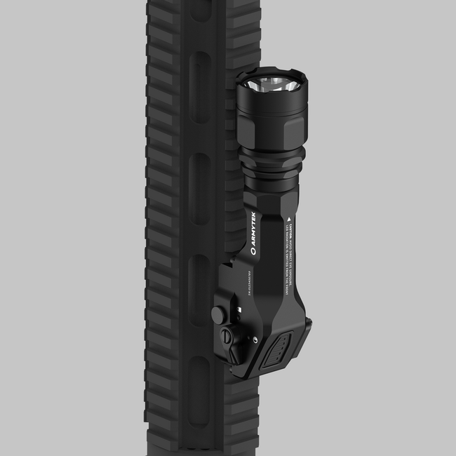 ArmyTek Parma C2 Pro luce per armi compatta ricaricabile 1500lm